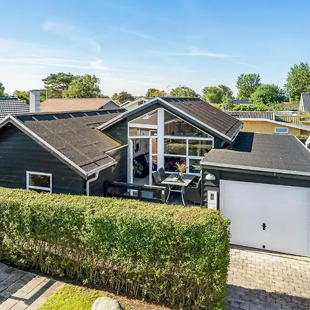 Ferienhaus Beautiful In With Wifi