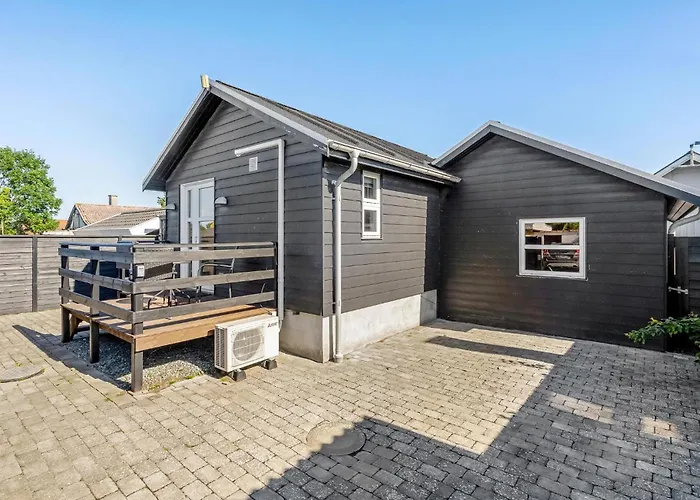 Semesterbostad Beautiful In With Wifi *